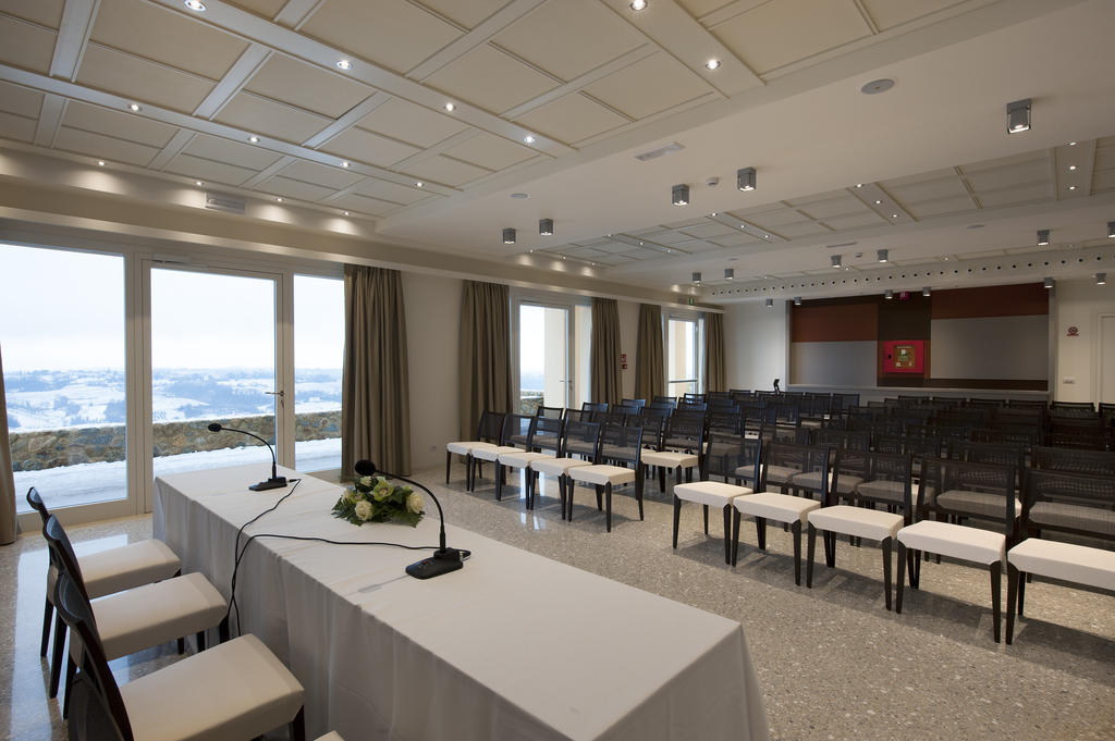 Hotel Del Poggio 4*